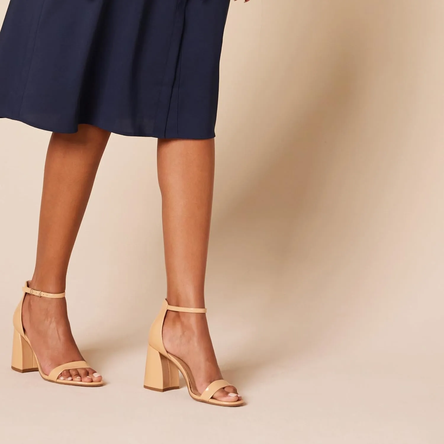 Amazon Essentials Women's High Heel Nola