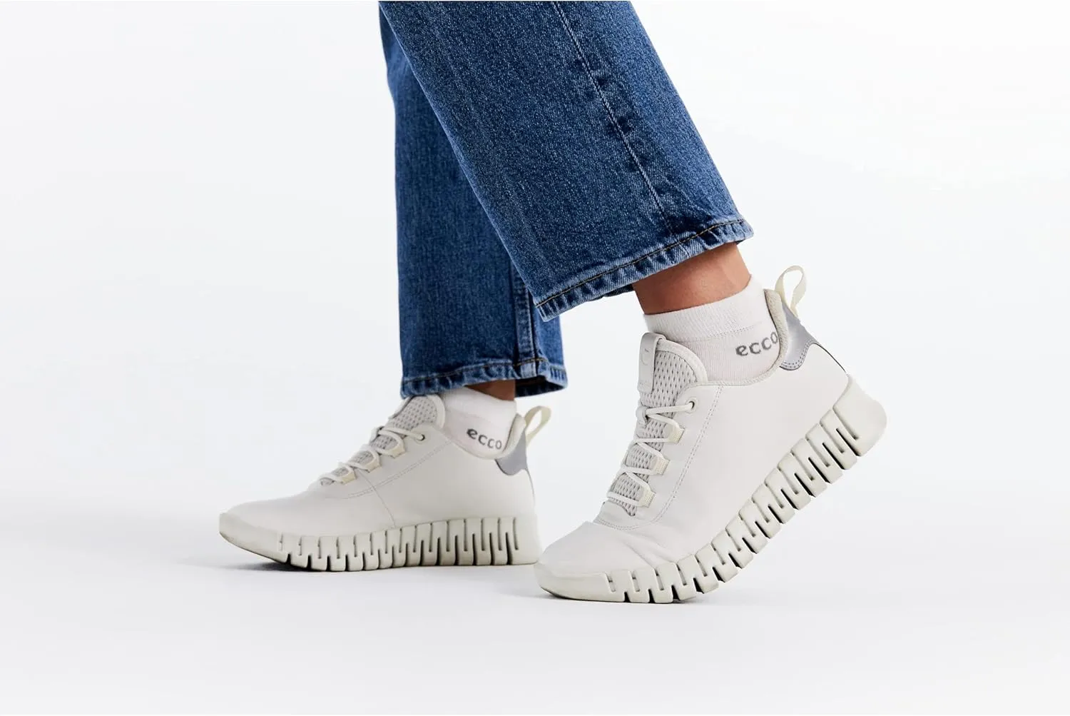 ECCO Women's Gruuv Sneaker