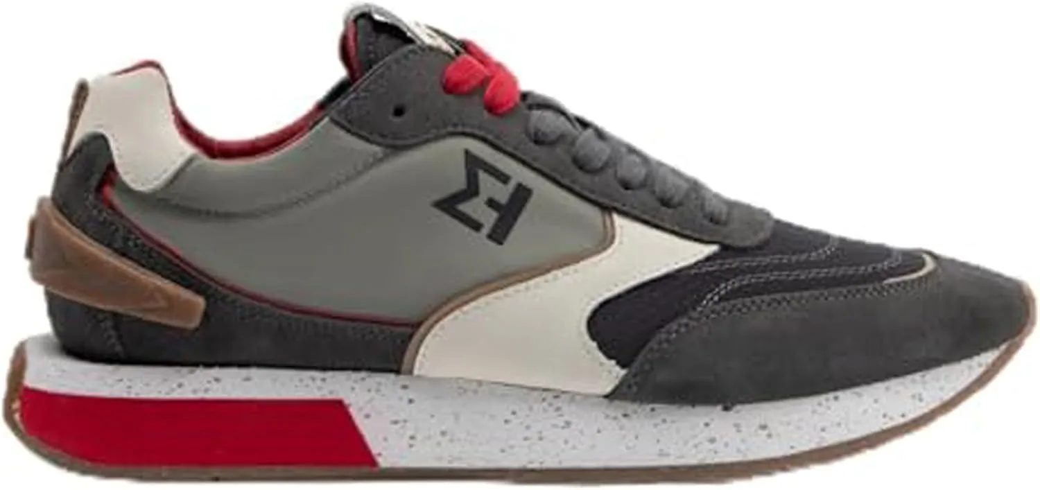 ELHANN.H The SJ Sneakers Combines Simple Lines with a Dynamic Style.