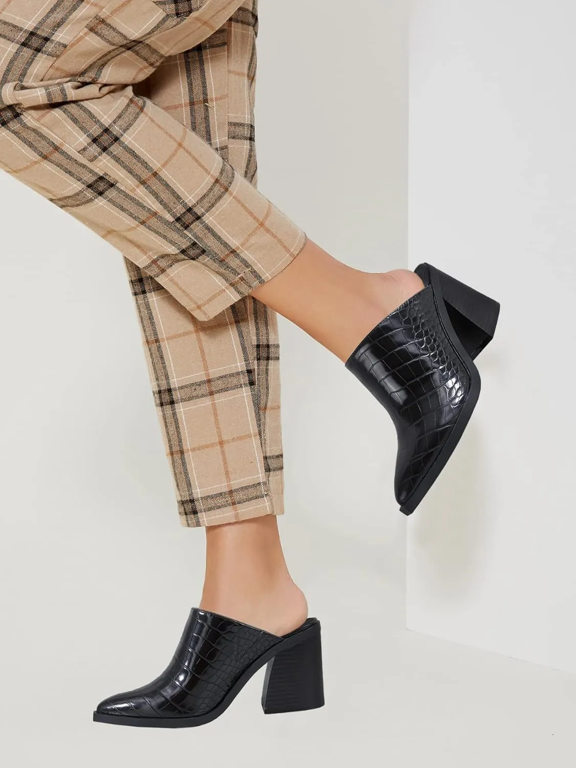 JeimPoey Womens Mules Pumps Point Closed Toe Slip-on Heels Stacked Chunky Block Heel Backless Clogs
