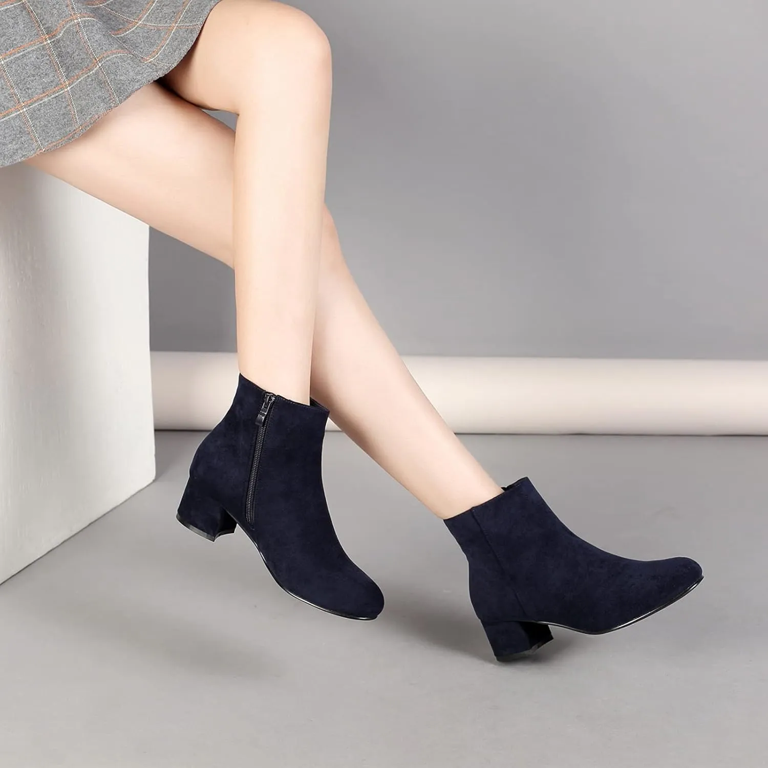 LIURUIJIA Women's Suede Ankle Boots Low Heel Leather Booties Side Zippers Round Toe Short Boots