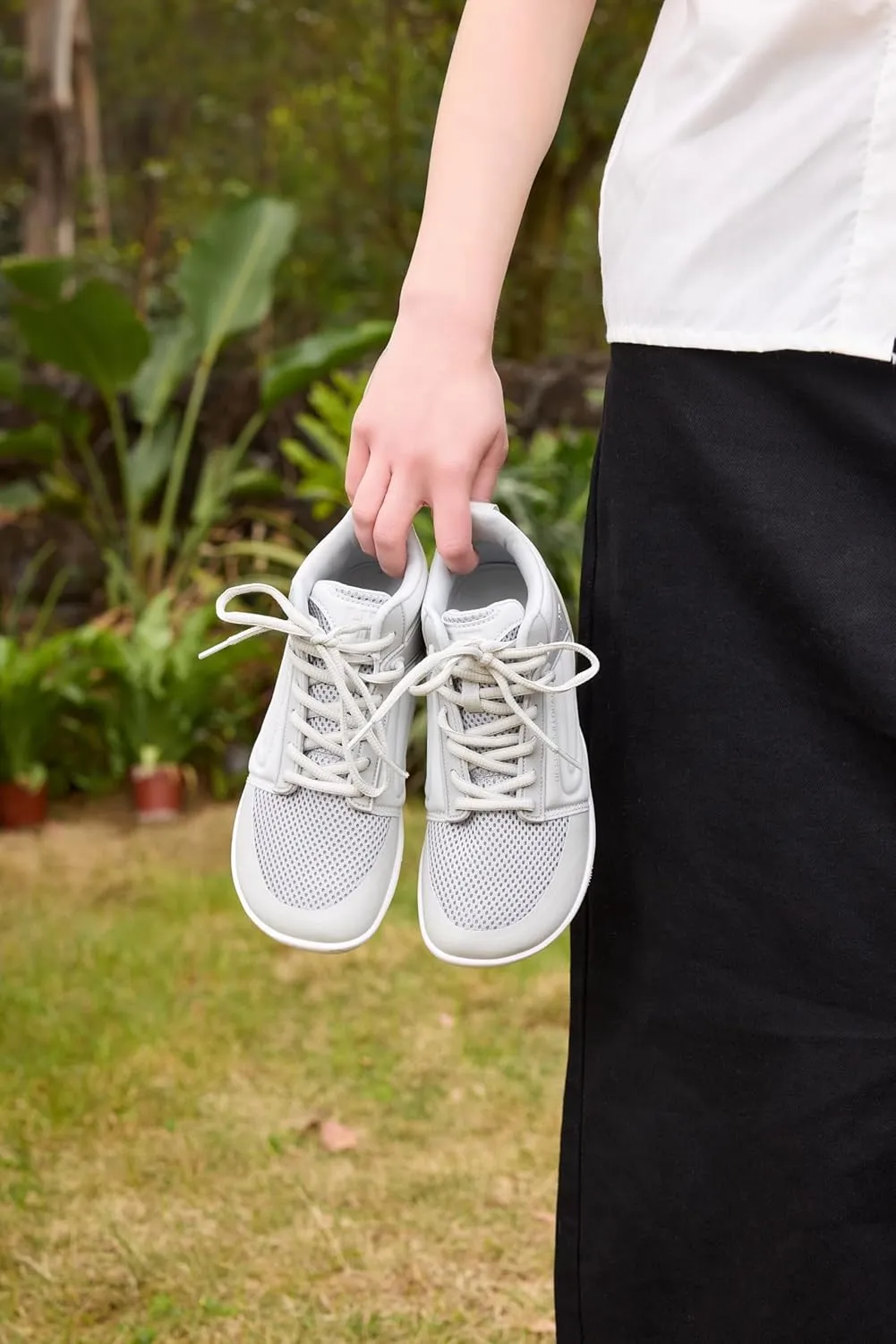 Lorana Sneakers – Ergonomic Barefoot Shoes for Everyday Comfort, Stylish Walking Unisex Footwear