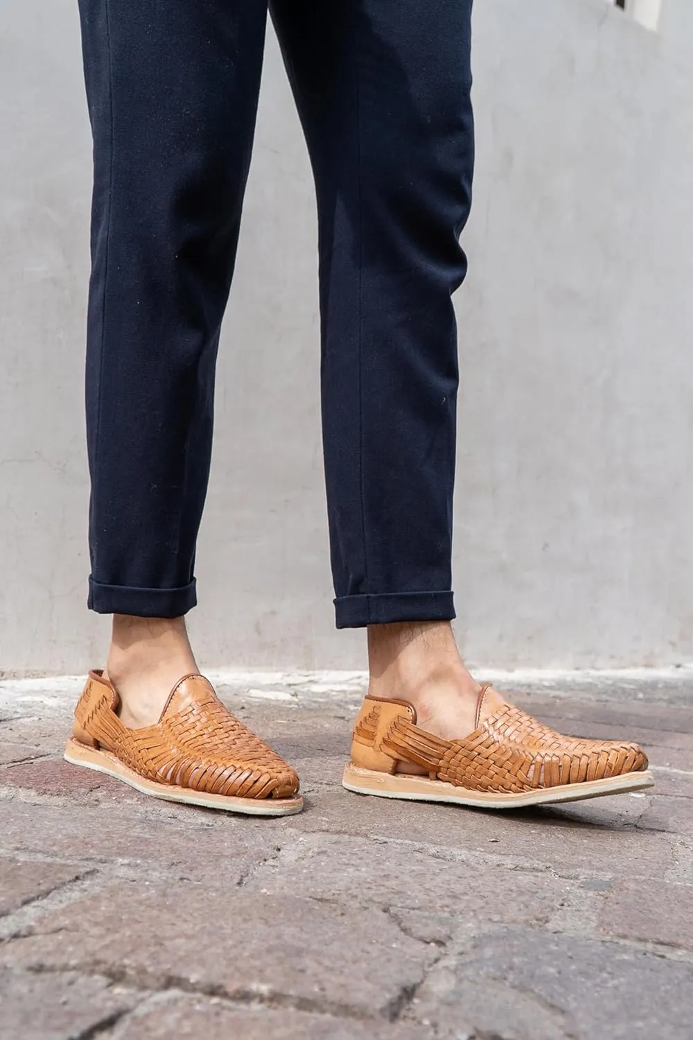 Mexico en la Piel Men’s Handmade Leather Huarache Sandals – Slip-On, Comfortable, Breathable, Available in Tan, Black, and Reddish – Sizes 8US to 13US