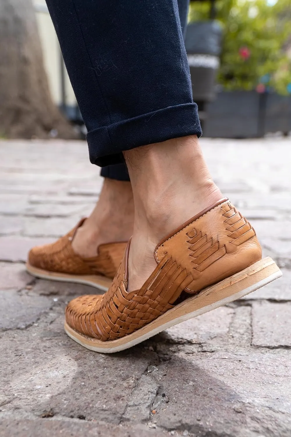 Mexico en la Piel Men’s Handmade Leather Huarache Sandals – Slip-On, Comfortable, Breathable, Available in Tan, Black, and Reddish – Sizes 8US to 13US
