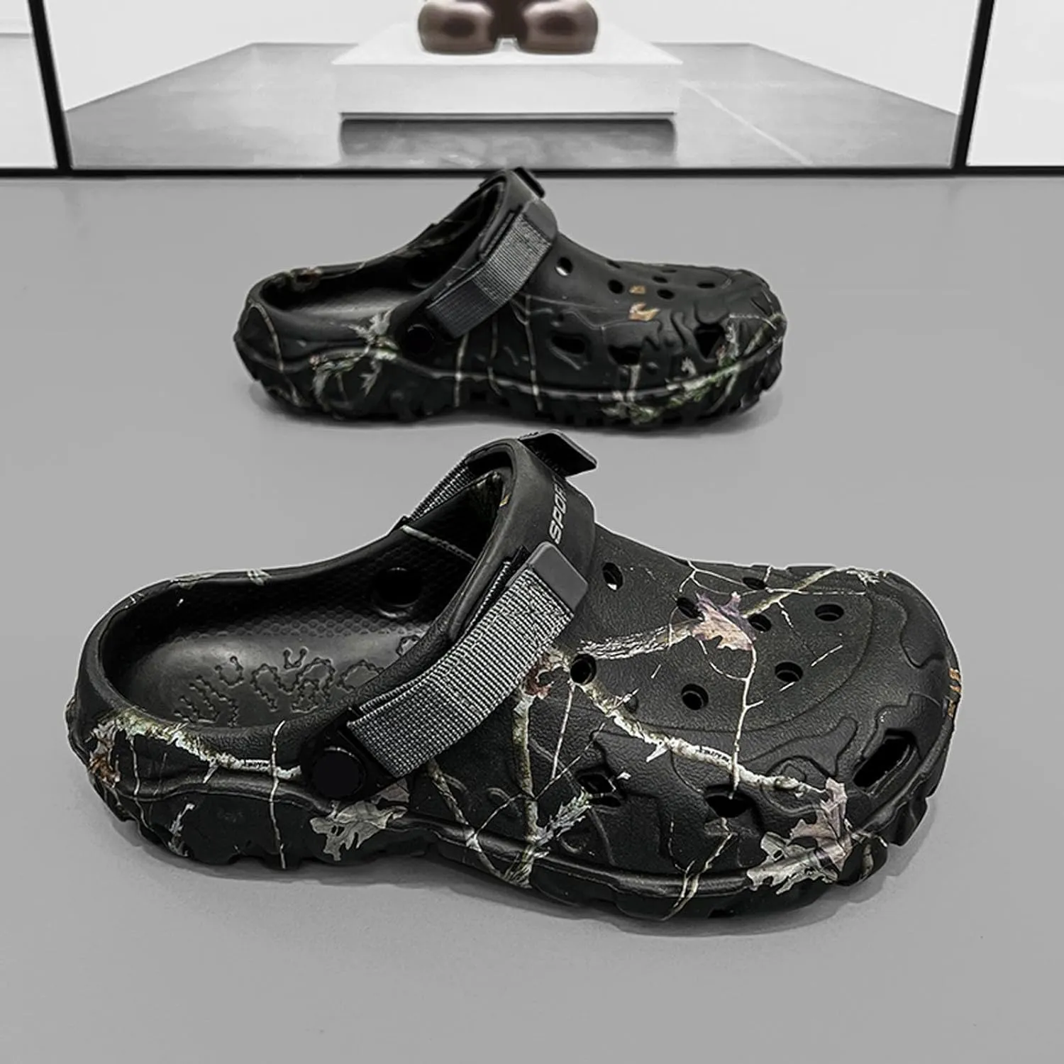 SECHRITE Men's Clogs Athletic Sports Outdoor Sandals Water Beach Shoes Slippers Sandals Lightweight Comfortable Breathable with Adjustable Back Strap - River Edge
