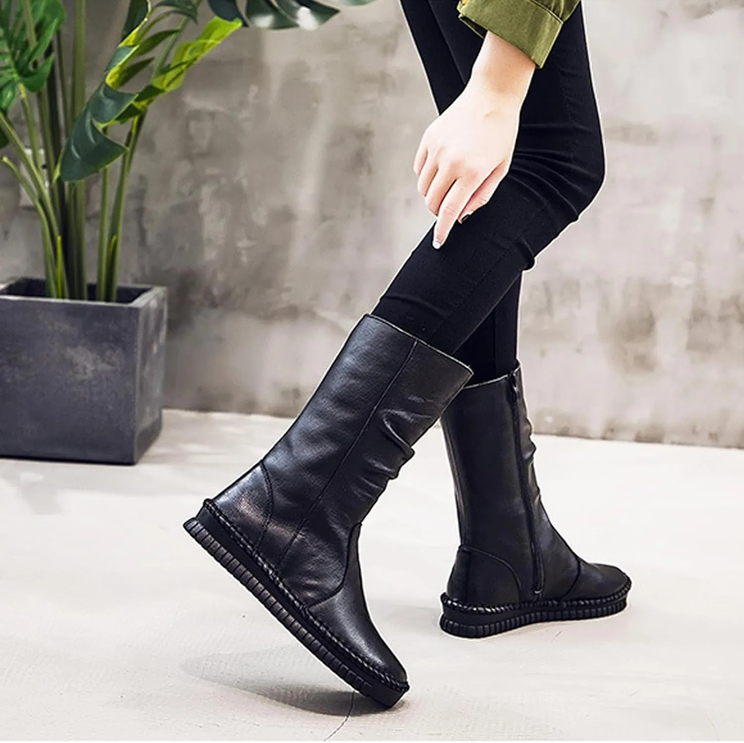 WENOREG Women's Hand Stitching Pleated Flat Mid Calf Boots,Fashion Leather Stitching Side Zipper Comfort Outdoor Anti-slip Work Walking Winter Boots Keep Warm Plush Lining Platform Boots