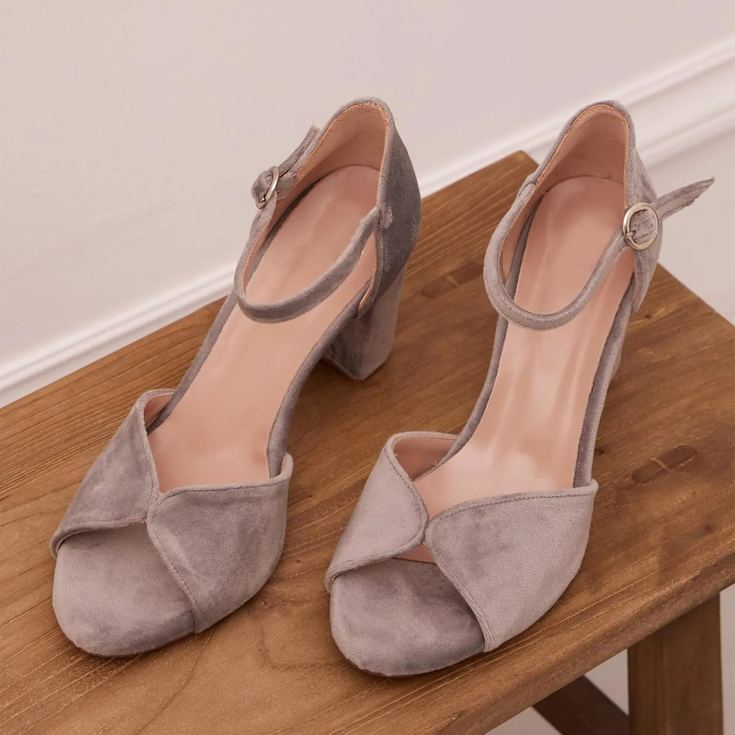 Womens Grey Velvet Open Toe Block Heel Shoes Adjustable Metal Buckle Round Toe Heeled Sandals Comfortable Wedding Party Dress Shoes
