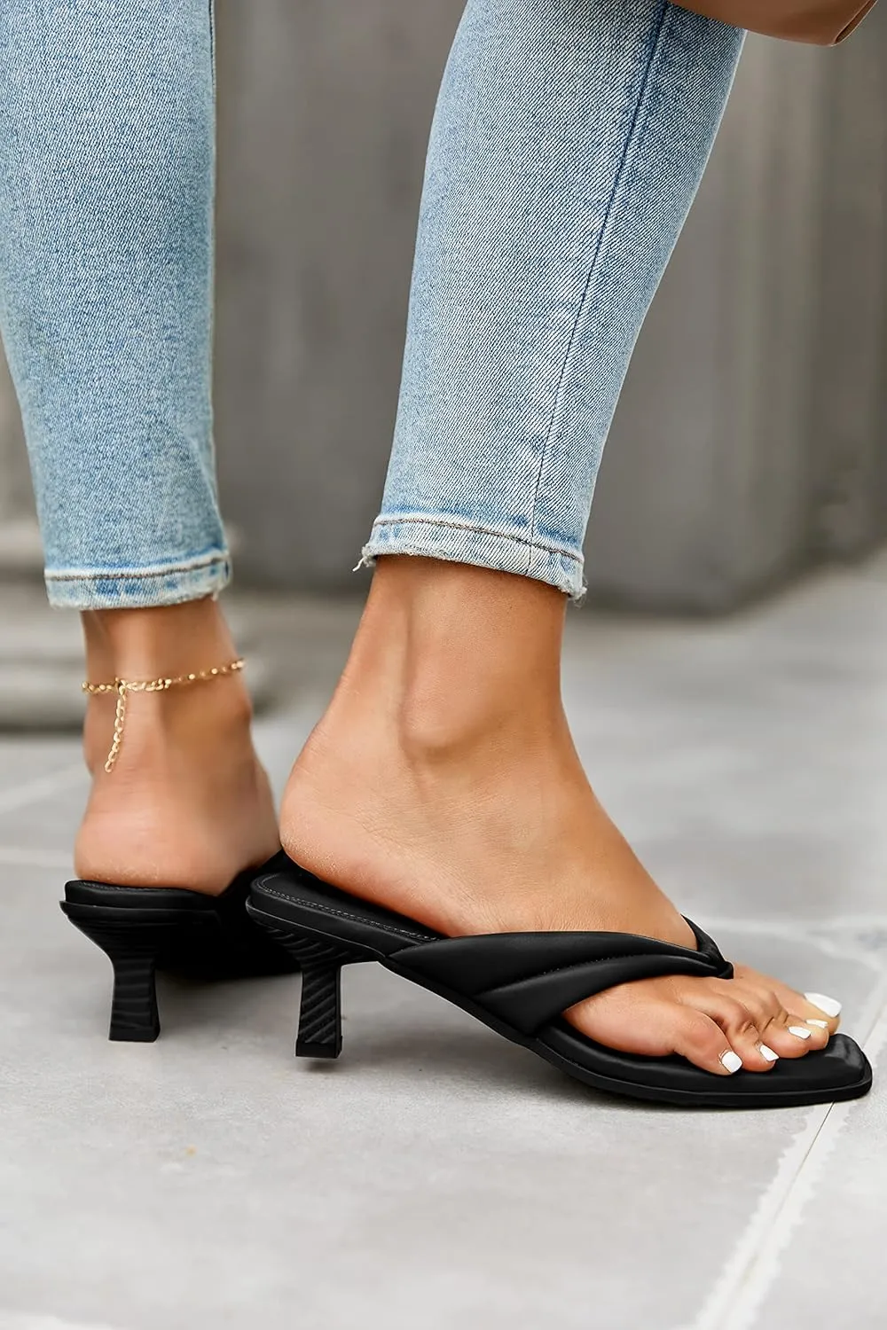 Womens Kitten Heel Thong Sandals Flip Flops Slip On Square Open Toe Slippers Low Stacked Heeled Mules