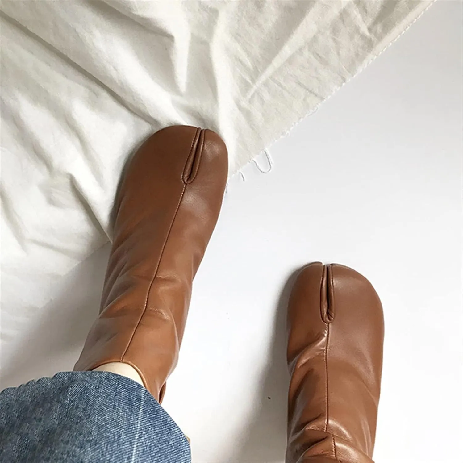 Women's shoes Brand Design Fashion Split Toe Women Chunky Round High Heels Women Boots Winter Tabi Shoes Short Boots