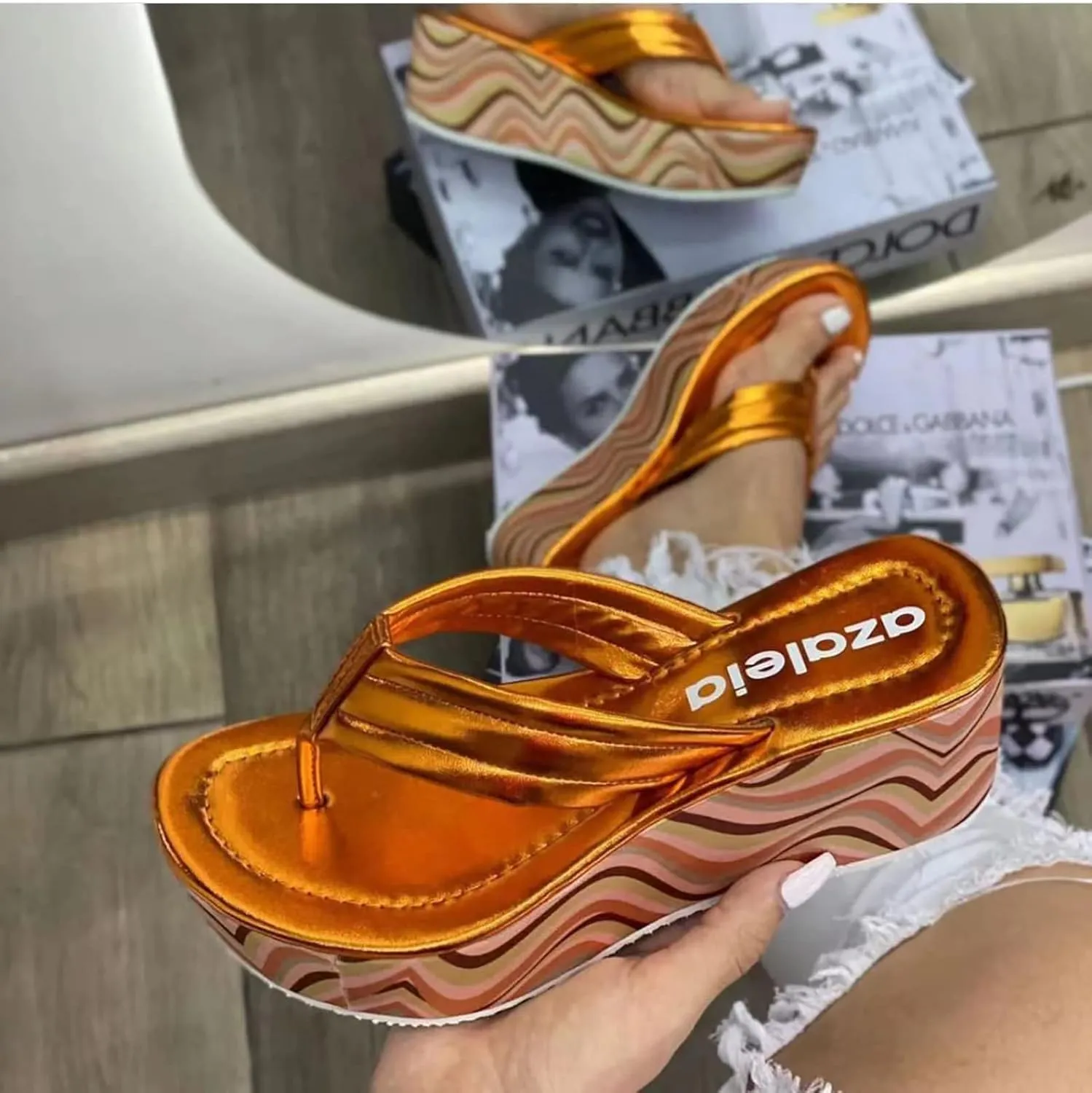 Women's Wedge Flip Flop Sandals,Comfortable Slip-On Sandals, Fashion Rainbow Bottom Wedge Casual Sandals, Outdoor Non-Slip Beach Slippers