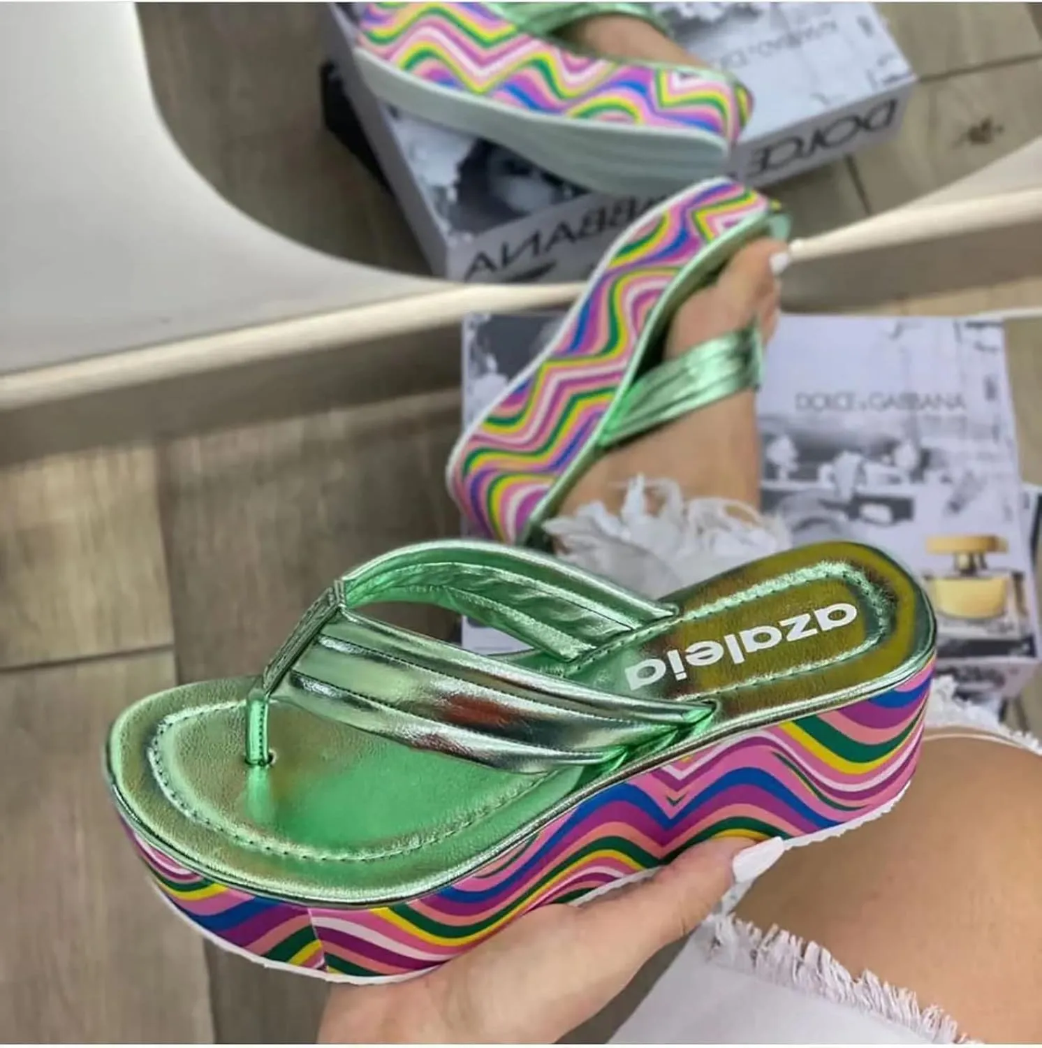 Women's Wedge Flip Flop Sandals,Comfortable Slip-On Sandals, Fashion Rainbow Bottom Wedge Casual Sandals, Outdoor Non-Slip Beach Slippers